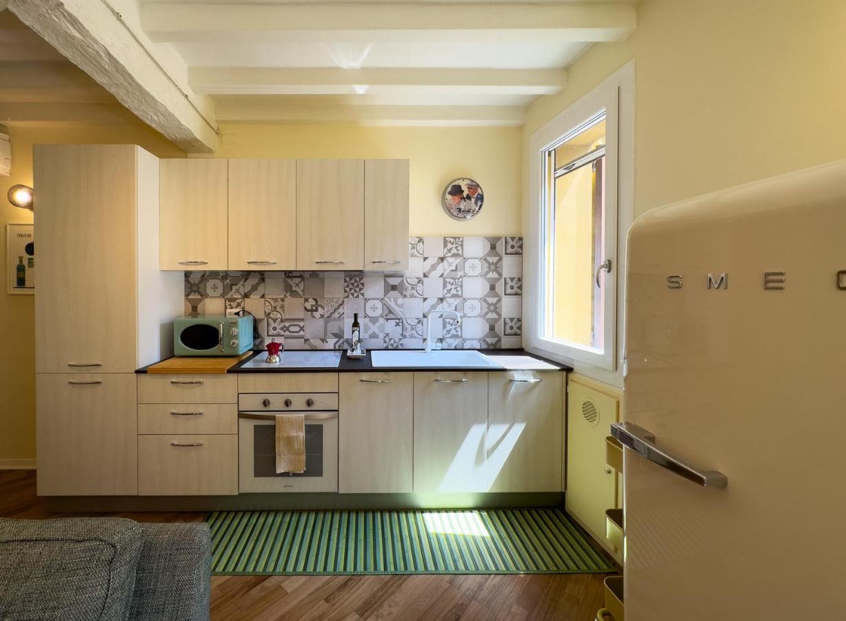 Appartement Buro Nel Borgo à Parme Extérieur photo