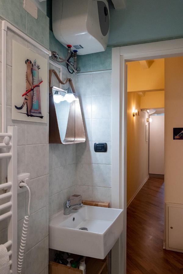 Appartement Buro Nel Borgo à Parme Extérieur photo